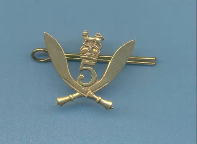 5th GURKHA RIFLES.BRASS ARMY CAP BADGE