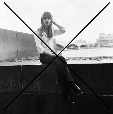 PHOTO DE FRANCOISE HARDY #SoutienUkraine 