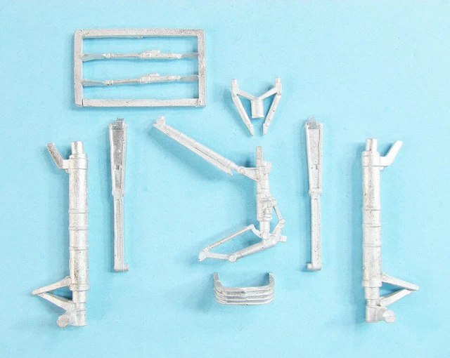 Zvezda – Kit Maquette SU-57 1/48 – Chasseur Furtif Russe 5e Génération – 249 Pièces, Figurine Pilote Incluse