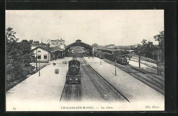 CPA Chalons-sur-Marne, La Gare, La Gare