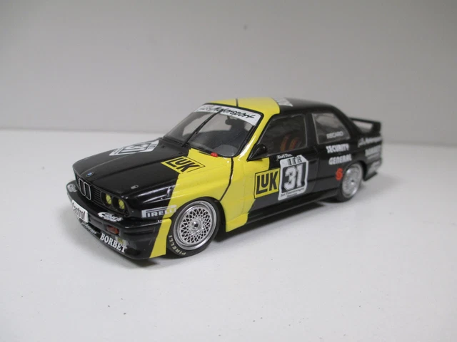BMW M3 E30 DTM 1988 N° 31 Nurburgring THIIM par MINICHAMPS 400 882 031 au 1/43