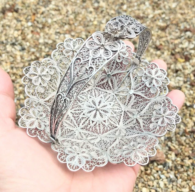 Stunning 19th Century Solid Silver Filigree Basket Decorated With Flowers c1880