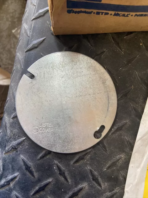 EGS 8403, Round Box Cover, 4" Diameter, 3.5 Cu Inch, Steel, Blank, Flat, 15 Pcs