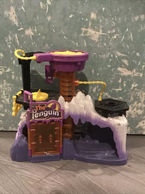 Batman Fisher Price Imaginext The Penguin Villain Lair Playset DC Super Friends