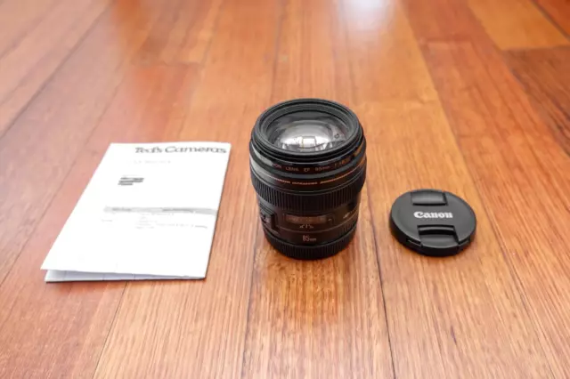 Canon EF 85mm F1.8 USM Full Frame Lens (Mint Condition & 1 year warranty)