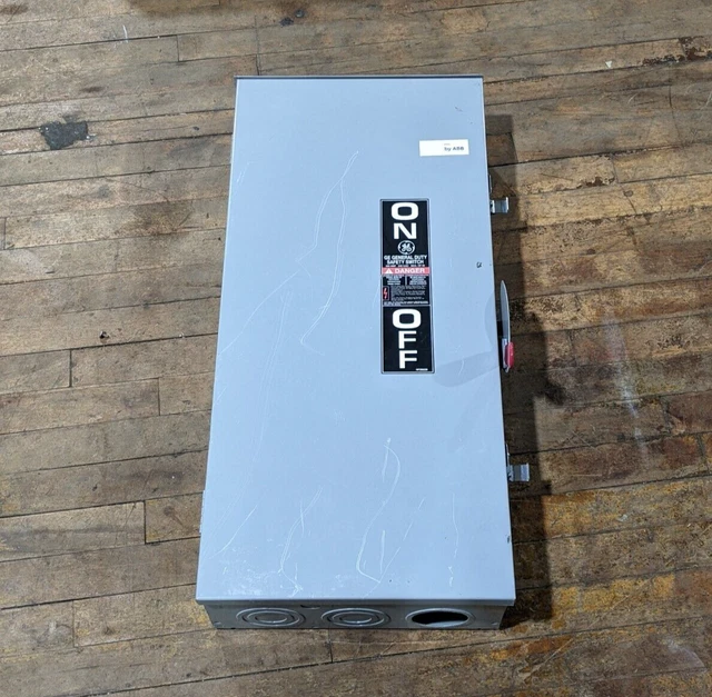 GE TG4324R Safety Disconnect Switch 200A 3P 240V 3PH 50HP Max 3R Encl Fusible