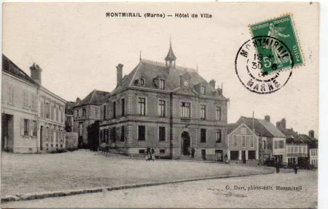 MONTMIRAIL - Marne - CPA 51 - l'  Hotel de ville 2