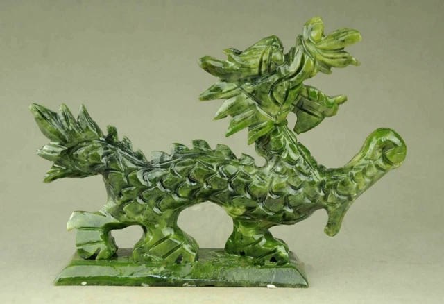 Exquisite Chinese 100% natural jade Handmade hand-carved dragon statues