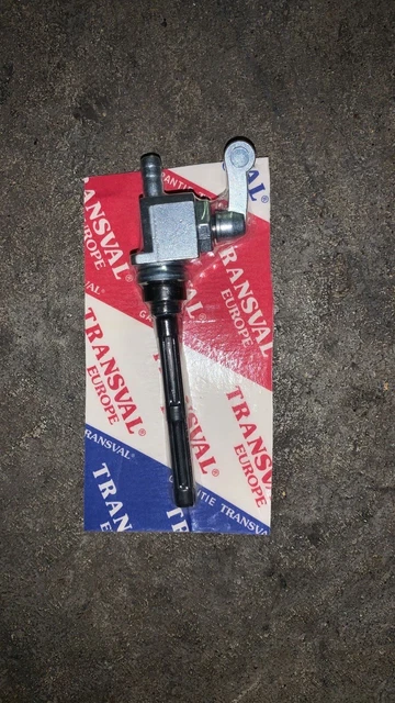 Robinet Essence Tracteur Tondeuse Robinet Essence 103 Pour Peugeot 103 Rcx LC 50 1993-2000 Robinet Carburant Robinet Essence Tracteur Tondeuse Robinet Essence 103 Pour Peugeot 103 Rcx LC 50 1993-2000 Robinet Carburant