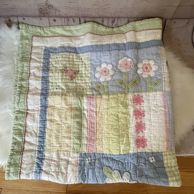 Pottery Barn Kids Happy Daisy Crib Quilt Blanket 35X50