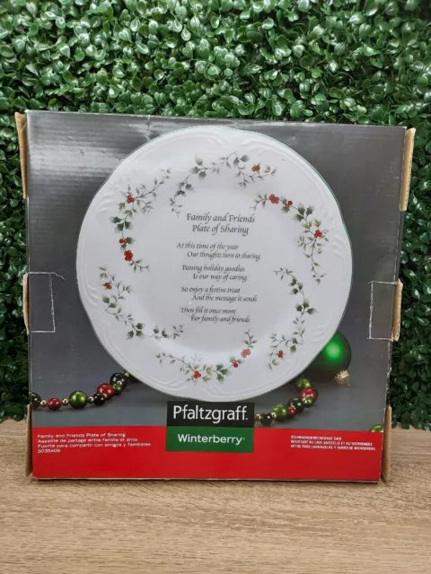 Pfaltzgraff Winterberry Family Friends Serving Gift Present Christmas Plate NEW