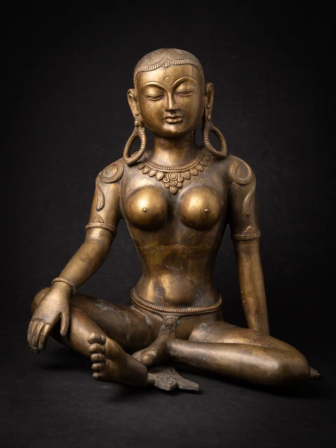 Old bronze Nepali Parvati statue from Nepal, Late 20th century
