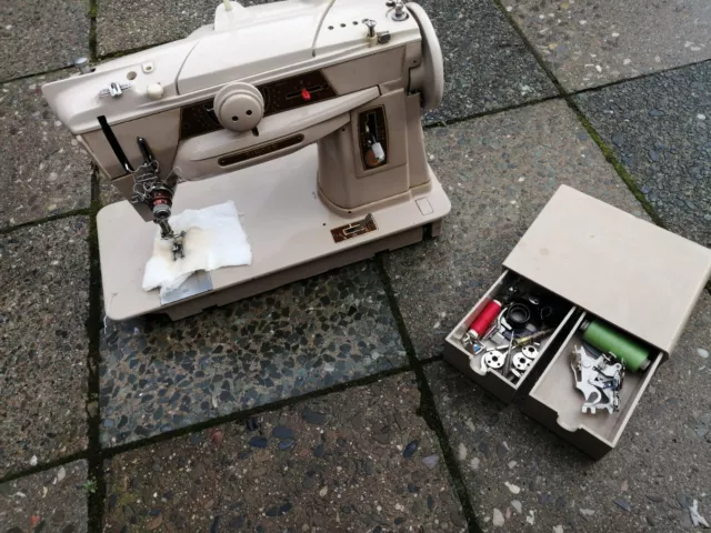 SINGER 401G Nähmaschine