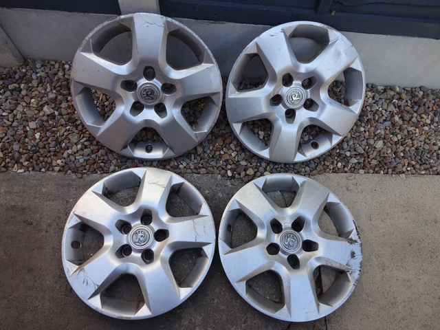 Set di 4 x 16" Vauxhall Astra Zafira Vectra coprimozzo copriruota... wk35