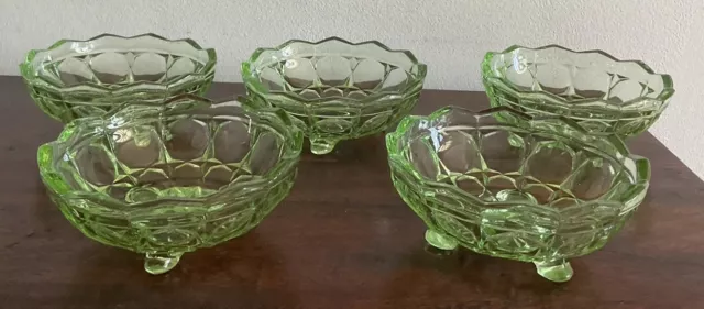 Lovely Set Of 5 Vintage Art Deco Green Depression Glass  Bowls