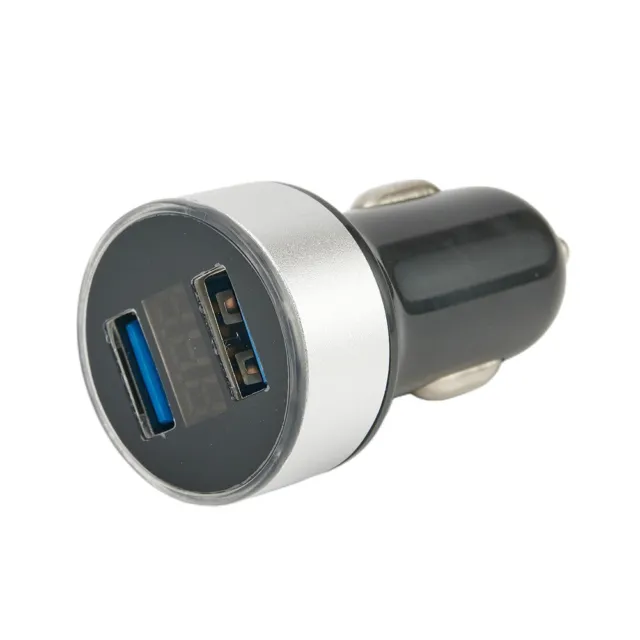 “31A Auto Ladegerät 12V / 24V Schnellladung Dual-USB-Port LED-Spannungsanzeige”