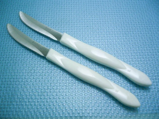 CUTCO #1759 JC Set of 2 Pearl Handle Stainless Steel Serrated Table Steak Knives