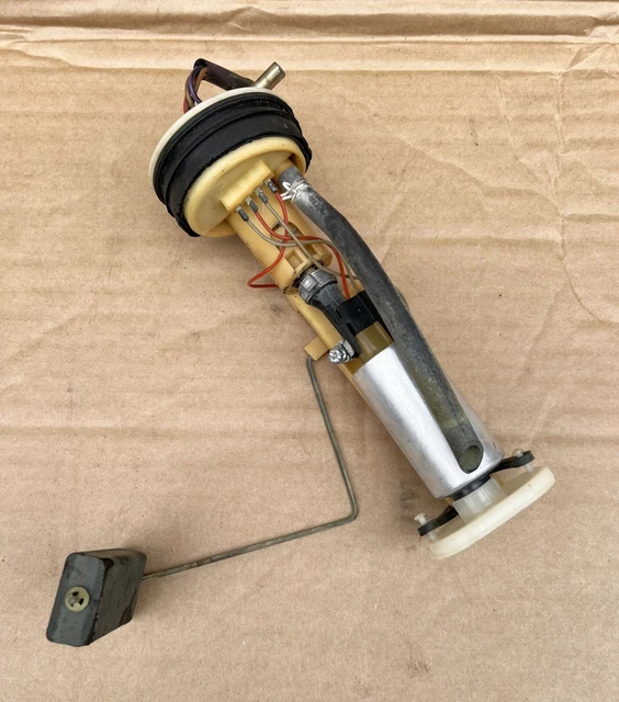 VW MK2 GOLF GTI 8v 16v Fuel Pump & Filter Housing. Swirl Pot. Genuine