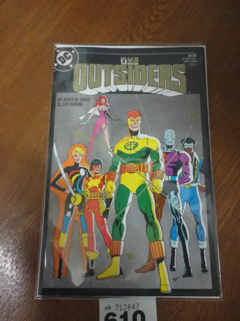 # 1 THE OUTSIDERS 1985 DC Comics - VFNM / B&B