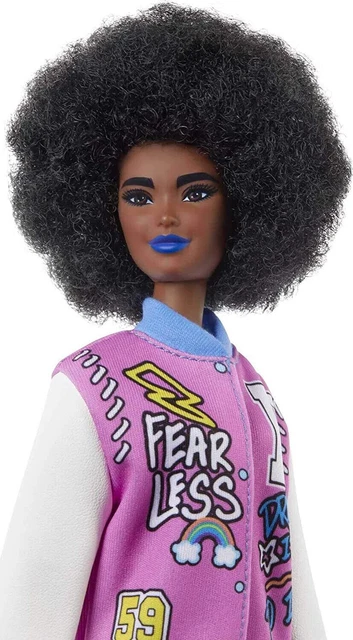 Barbie Fashionista Made To Move, muñeca jugadora de Baloncesto con Accesorios (Mattel FXP06