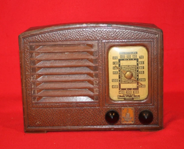 VINTAGE EMERSON Model DB327 Tube Table Radio POWERS TUNER KNOB NOT