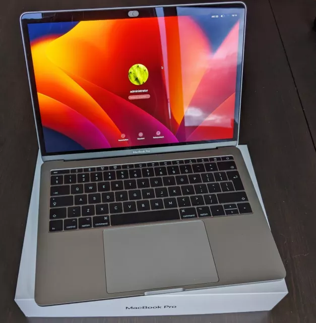 Apple MacBook Pro 13" (2017, 256GB SSD, Intel Core i5 7 Gen, 2,3GHz, 8GB) QWERTY
