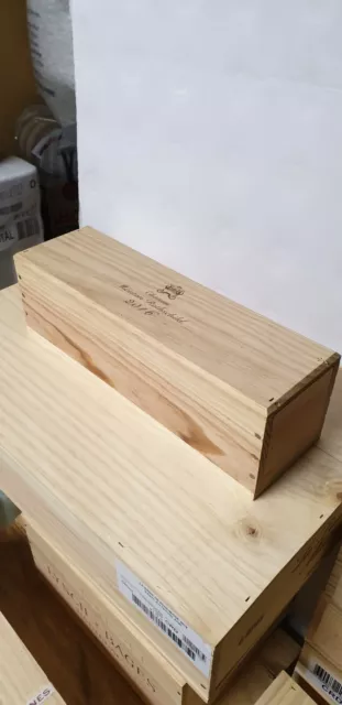 1 bouteille de MOUTON ROTHSCHILD 2016 en caisse bois unitaire / PAUILLAC
