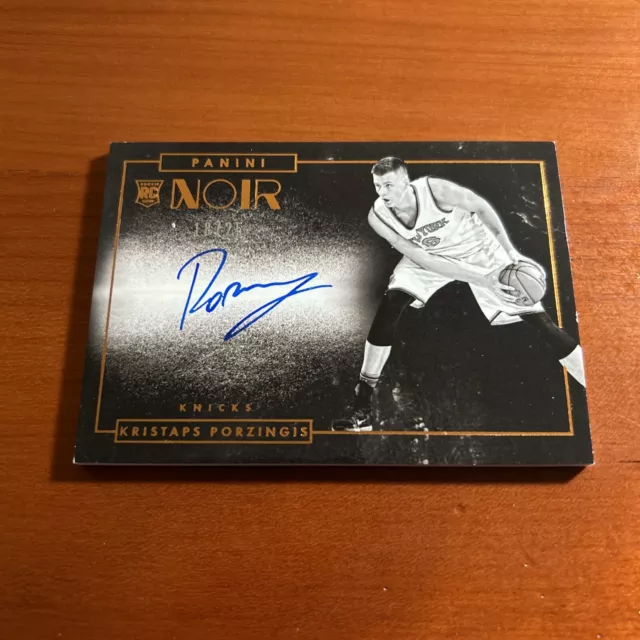 2015-16 Panini negro Kristaps Porzingis novato en tarjeta automático bronce 18/25 caliente