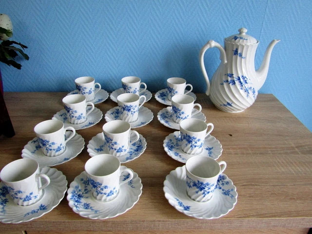 Service a café porcelaine de limoges HAVILAND modèle torse cerisier fleurs bleu