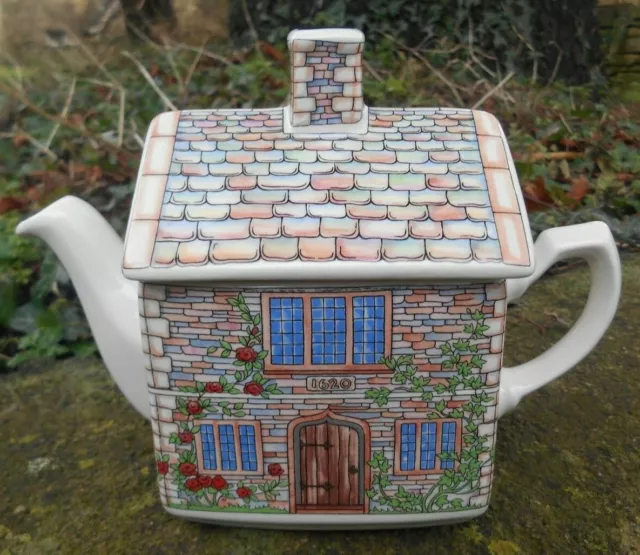 Saddler English Country House Series 17th Century Cottage China Ceramic Teapot