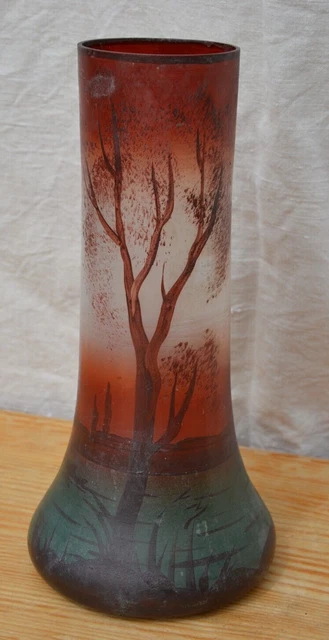 Ancien vase à fleurs en opaline décor floral émaillé vintage début 20ème