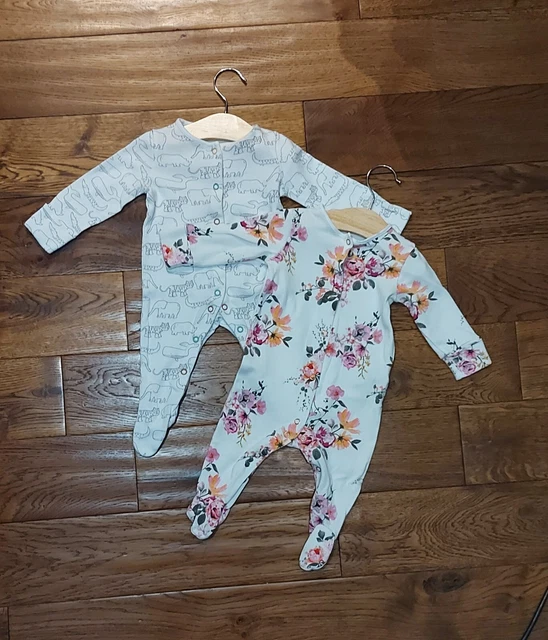 Baby Girls Clothes Bundle Age 0-3 Months Great Condition. 5