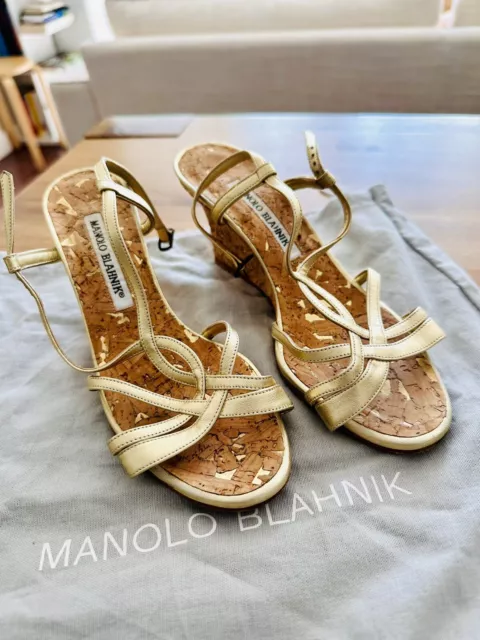 manolo blahnik size 35.5