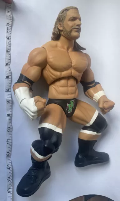 WWE Ring Giants Triple H Wrestling Figure Jakks 2005 14” Large Pose-able Figure