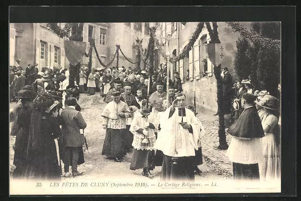 CPA Cluny, les Fetes 1910, le Cortége Religieux