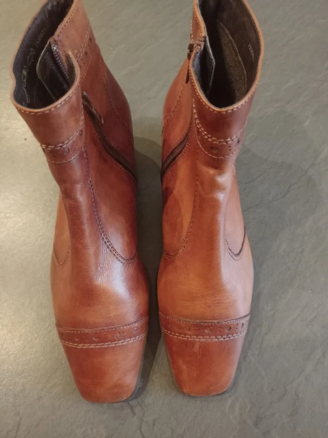 Bottines fourrées femme pointure 40, véritable cuir, très bon état 2