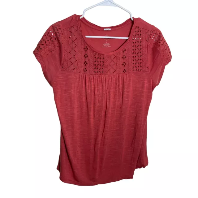 St John's Bay T-Shirt Women's Medium Red Lace Short Sleeve Tee Heather