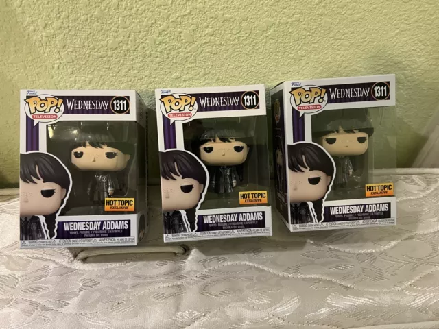 ONE (1)☝️Funko Pop! Wednesday Addams Metallic #1311 Hot Topic Exclusive in hand!