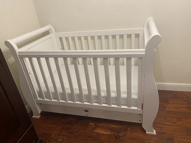 Boori country collection sleigh cot outlet