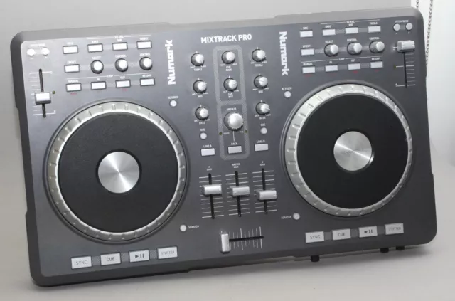 Contrôleur DJ numérique Numark Mixtrack Pro avec câble USB : fonctionne