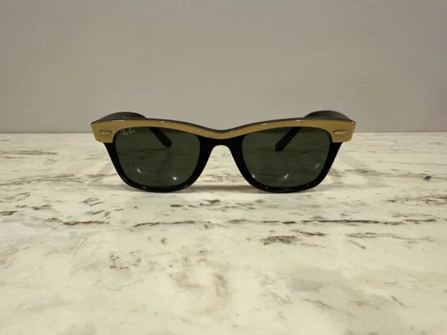 Ray Ban RB2143 Authentic Wayfarer 50mm Sunglasses. Gold Ans Black
