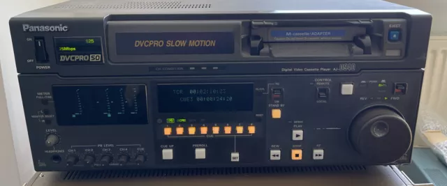 PANASONIC AJ-D940 DVCPRO 50 MASTER DV PAL / NTSC SDI Videorecorder