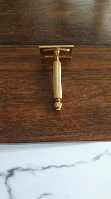 Vintage 1953 Gillette Gold Tone Ball End 3-Piece DE Safety Razor