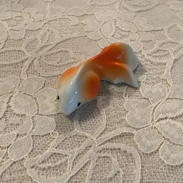 1 Vintage small orange white ceramic Koi Goldfish fantail figurine 1"x2.5"