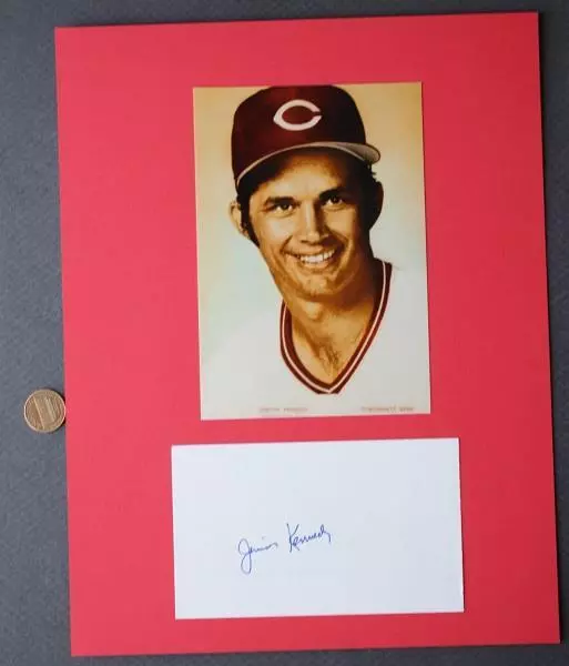 1970s Cincinnati Reds Player Junior Kennedy signed autographed card & photo set-