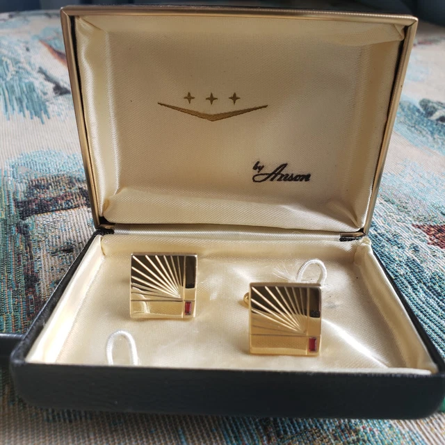 Anson Cufflinks Gold Starburst With Glass Ruby Accent  With Case Vintage Elegant