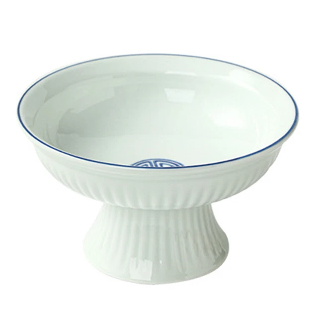Plateau tournant avec 6 lignes en porcelaine blanche dans un plateau en bambou
