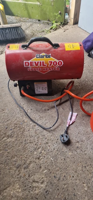 CLARKE LITTLE DEVIL 2 Propane Fired Space Heater £80.00 - PicClick UK
