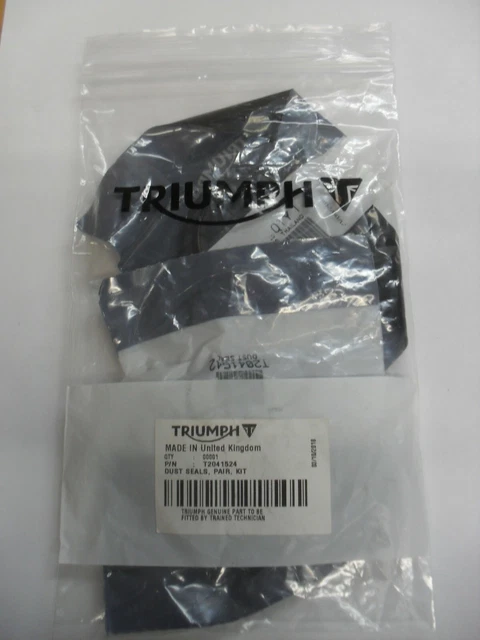 WHEEL SPINDLE BUNGS TO FIT TRIUMPH SPEED TRIPLE DAYTONA SPRINT 1050 955 T595