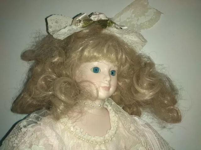 Muñeca de porcelana 55 cm